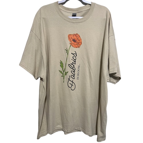 MariaaGloriaa Influencer Blooming T-Shirt - Picture 2 of 5